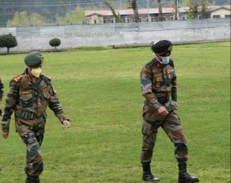 Maintain strict vigil along LoC, COAS Naravane to commanders