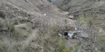 7 families shifted to safer places after massive landslide hits Rajouri village