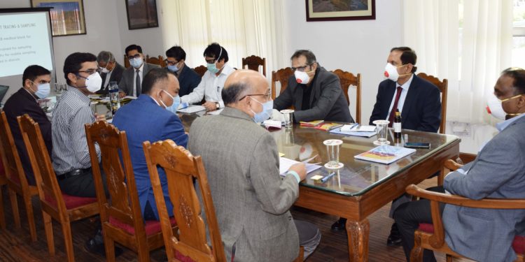 LG Murmu calls for expanding facilities in Kashmir hospitals, 100% coverage of Aarogya Setu app