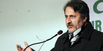 Samoon reviews functioning of Civil Secretariat