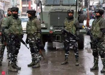 Policeman killed, another injured in Pulwama militant attack