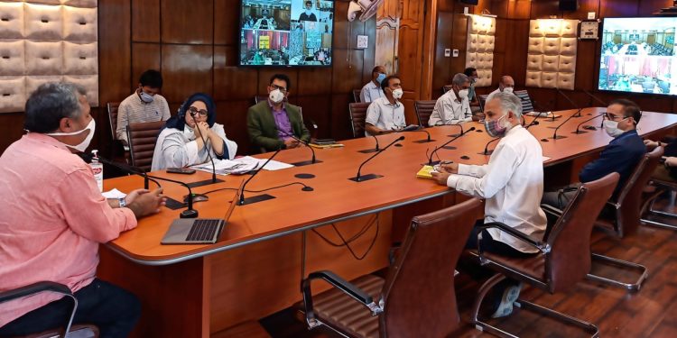 Samoon discusses implementation of Education Investment Policy-2020 with stakeholders