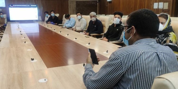 DC Srinagar commends NGOs for outstanding contribution in public outreach efforts