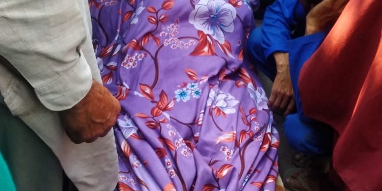 32-year-old labourer killed under wooden log in Lolab forests