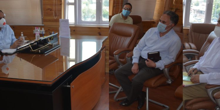Advisor Bhatnagar reviews functioning of R&B, Jal Shakti Deptts