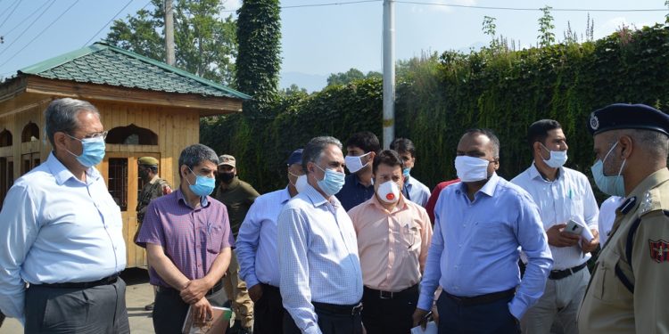 Div Com asks DCs to restore old, develop new water bodies in districts