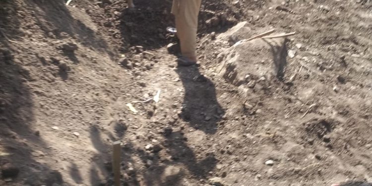 After 15 Years, Construction Work On Community Bunkers Starts Along LoC