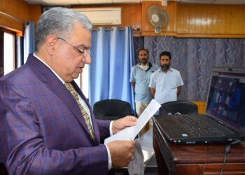 Ahfadul Mujtaba administered oath as JKPSC member