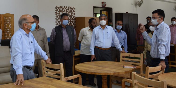 Advisor Sharma for innovative measures to boost entrepreneurship in view of COVID-19
