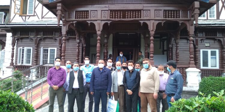 Div Com bids adieu to his PPS Khanday