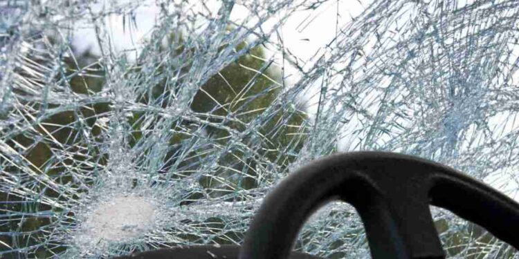 20-year-old woman killed in accident in Tangmarg