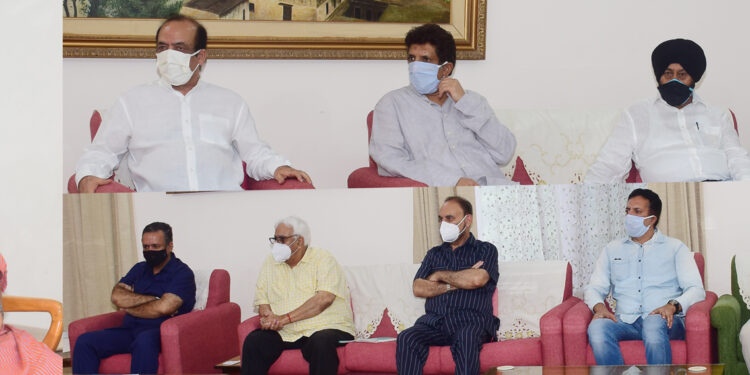 Delegation of J&K Apni Party calls on Lt Governor