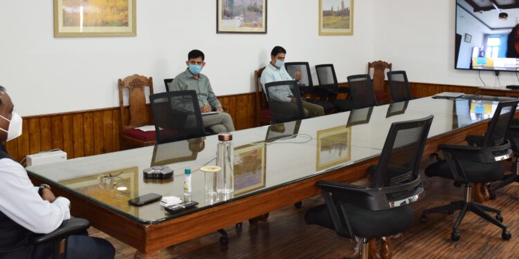 Lt Governor calls for effective conservative measures to restore ecosystem of Dal Lake