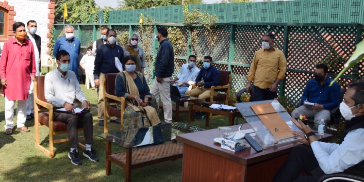 Advisor Baseer Khan meets several deputations, individuals at Srinagar