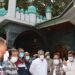 Advisor Khan takes stock of facilities for devotees at several Srinagar shrines
