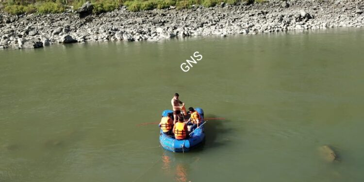 Uri Police Approach Navy Commandos to Retrieve Body of Teenager Drowned in Jehlum
