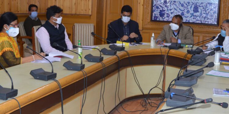 Div Com reviews implementation of centrally sponsored schemes in Cantonment area