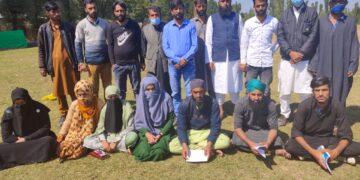 Seasonal Mobile Teachers Protest In Kulgam, Demand Regularisation, Wage Increment