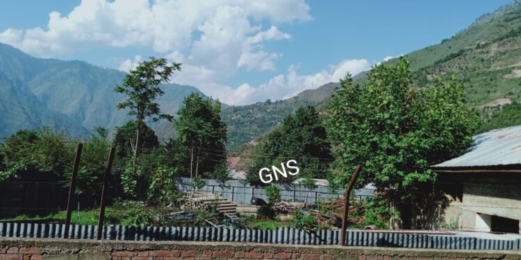Only children Park in Uri occupied by R&B for 15 years, locals demands reopening