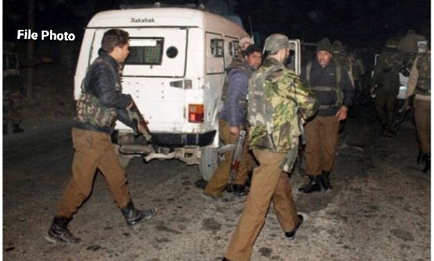 Couple Among 12 Civilians injured in grenade blast in Pulwama