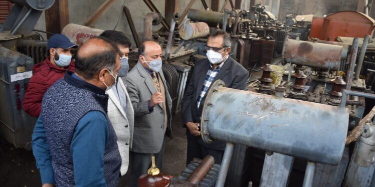 Advisor Baseer Khan reviews winter preparedness of PDD, Tourism Department