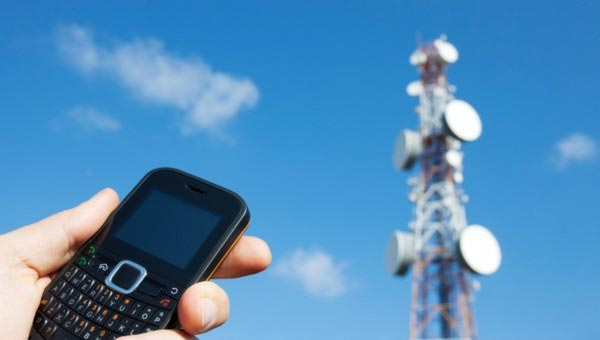High speed internet ban extended in all but 2 district of J&K