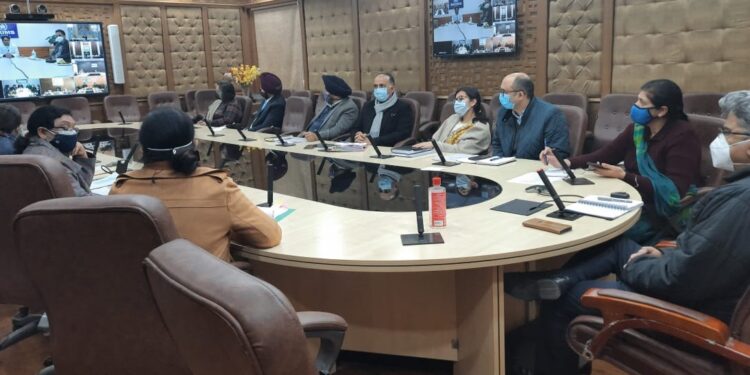Atal Dulloo chairs maiden meeting of UT level Task Force regarding introduction of COVID-19 vaccine in JK