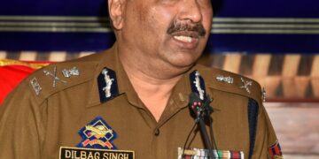 Militants frustrated by huge participation in polls: DGP