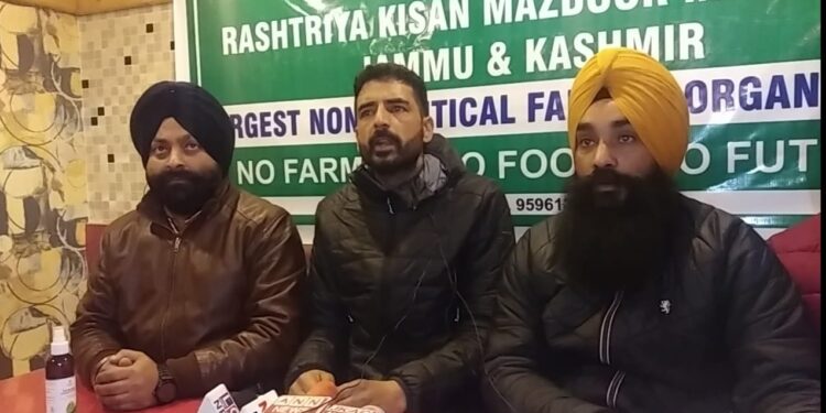 RKMMS J&K Chapter extends support to protesting farmers