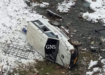 9 persons injured as sumo vehicle skids off road in Poonch