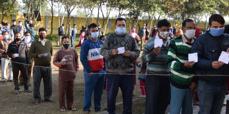 Phase-V Of DDC Polls: 66.67% Turnout In Jammu, 33.57 In Kashmir
