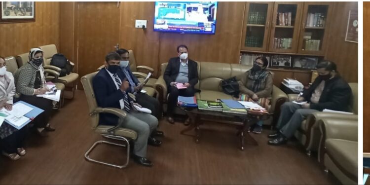 Navin Choudhary reviews implementation of NCDC schemes in JK with its Regional Director