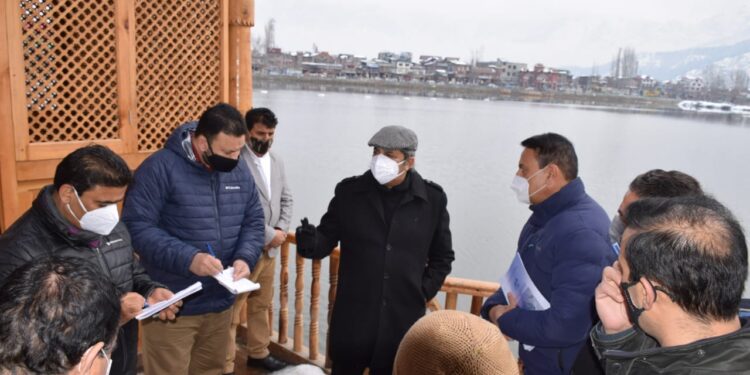 Advisor Baseer Khan conducts city tour, inspects development works at several tourist destinations