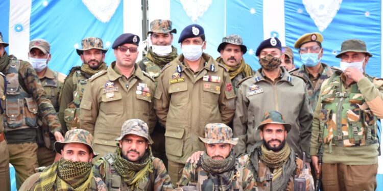 Army, Police Alert To Thwart Infiltration Along LoC In Poonch: IGP Jammu