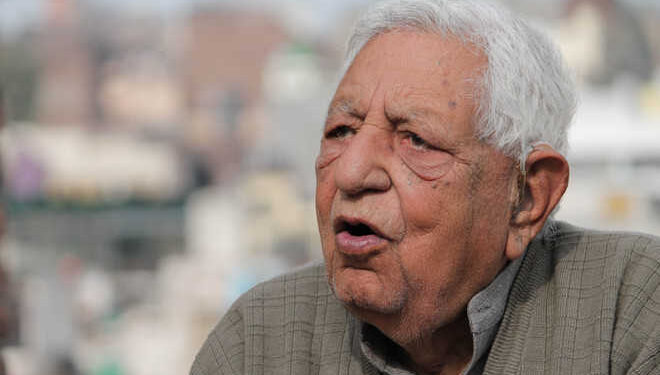 Farooq, Omar express grief over demise of Krishan Dev Sethi