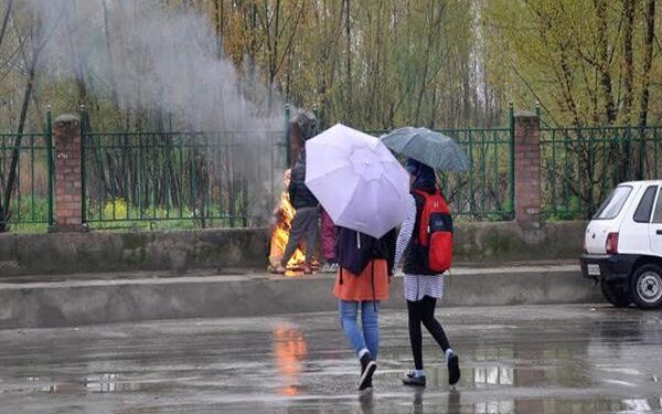 Rainfall In Kashmir, Mercury Rises Except Gulmarg