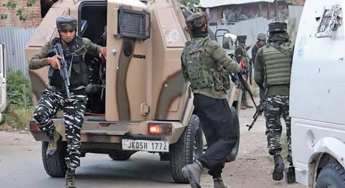 Militants Flee After Brief Gunfight In Khanabal