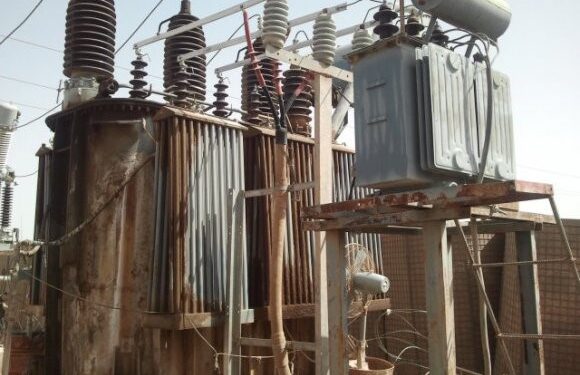 Lightning Strikes to Damage Transformer in Boniyar Baramulla, Twenty Villages Reel Under Darkness