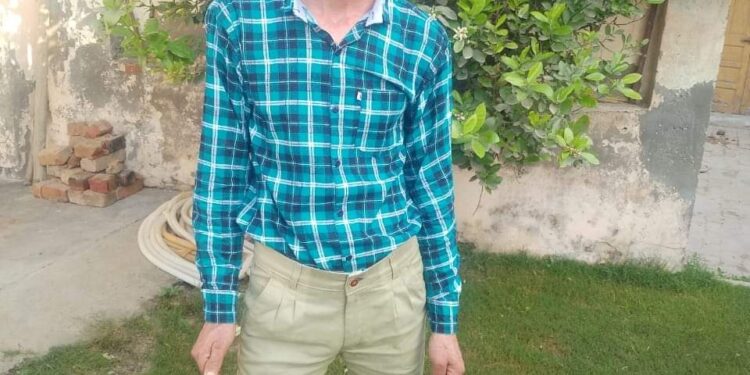 Handwara Man Reuniting With Family After 13 Yrs. Goes Missing Yet Again