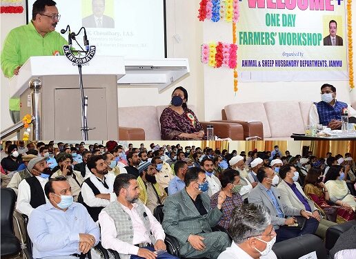 Navin Choudhary chairs farmers’ workshop: Calls for transforming farmers into agri-entrepreneurs