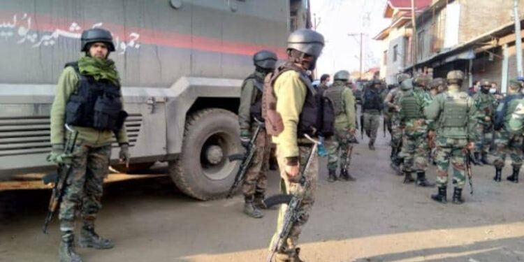 2 LeT Militants Carried Sopore Attack, Asked SSP To Suspend 4 PSOs: IGP Kashmir
