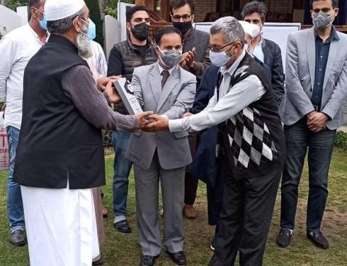 Vaccination will help revive tourism: Dr Itoo
