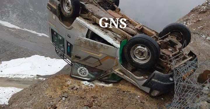 5 persons injured in accident along Mughal Road