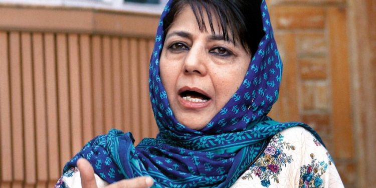 Mehbooba Criticizes Govt For Firing Employees