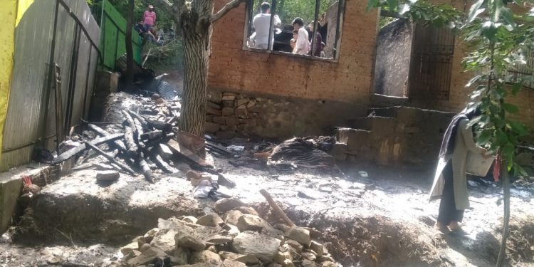 Residential House Gutted in Blaze in Anantnag