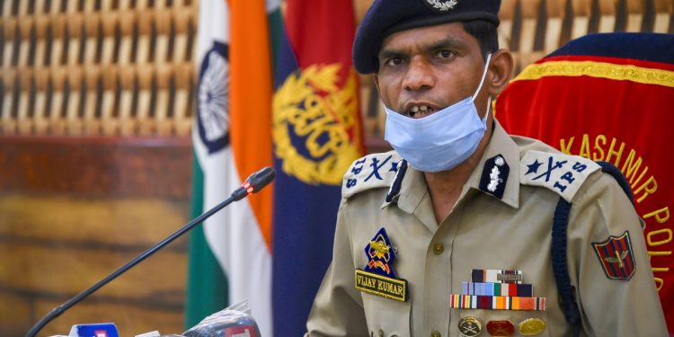 Tral Update: Cop Injured In Firing By Suspect, No Hostage Situation, IGP