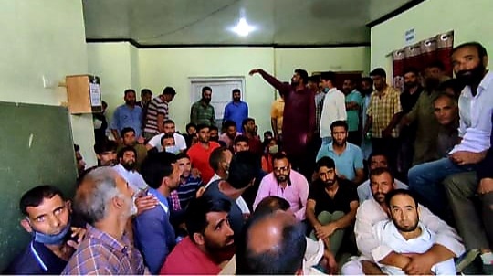 PDD daily wagers hold protest, demand pending wages of 3 months