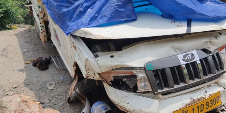 5 Persons Injured in Road Mishap in Rajouri