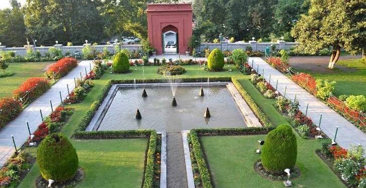 Admin Orders Opening Of Parks In Srinagar With Rider