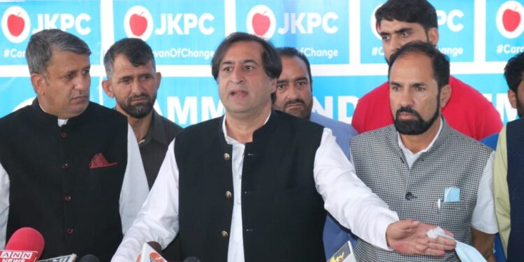 Vice Chairman DDC Kupwara Haji Farooq Ahmed Mir Joins PC